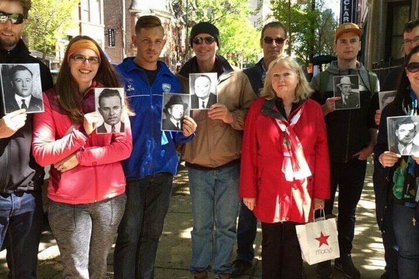 Chicago's Lincoln Park: Guns, Guitars & Gangster 2 Hour Tour