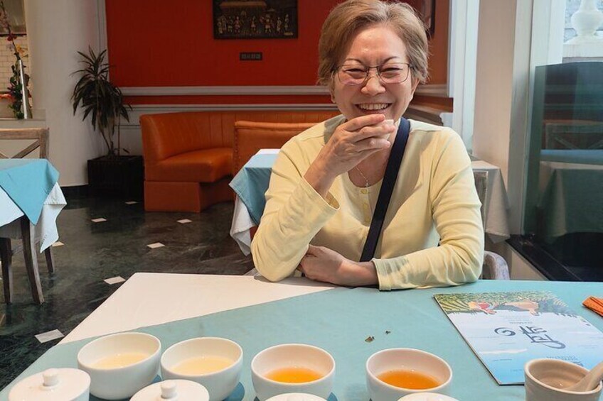 Regina from Singapore enjoying in our Tea tasting experience.