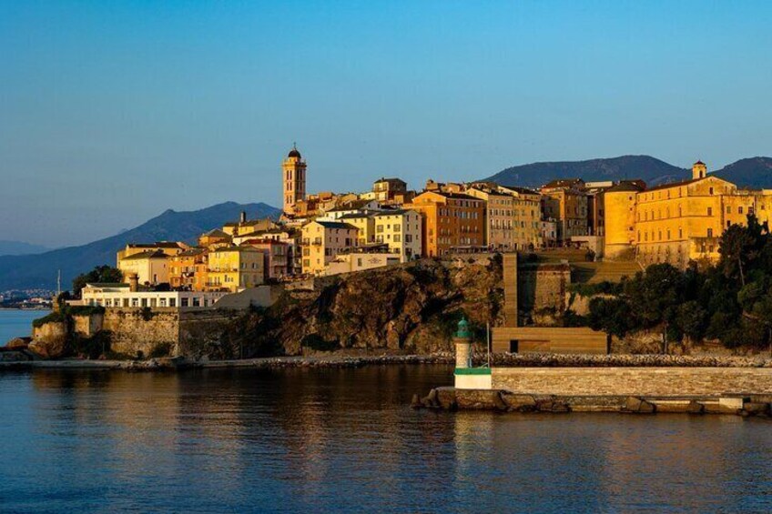 Explore Bastia in 60 minutes with a Local