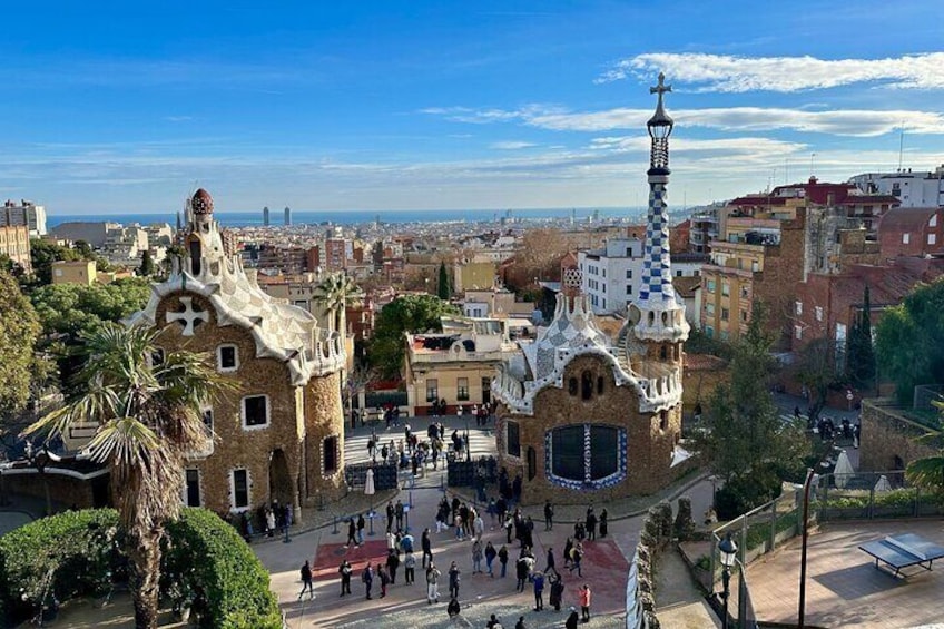  Exclusive Park Guell Guided Tour with Fast Track Access