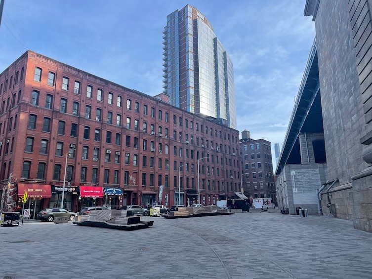 DUMBO Brooklyn Food and Culture Tour