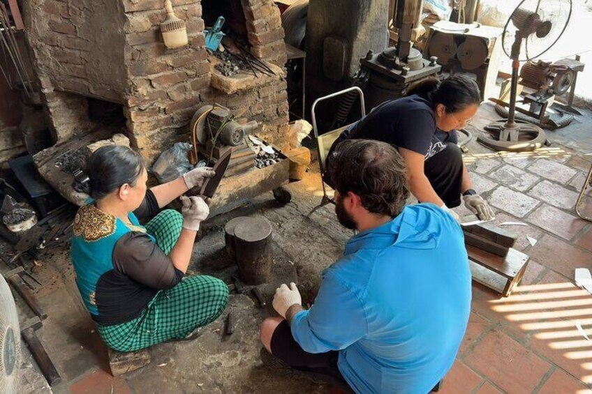 Hanoi Knife-Making Class:Join the Legacy in Blacksmith's Workshop