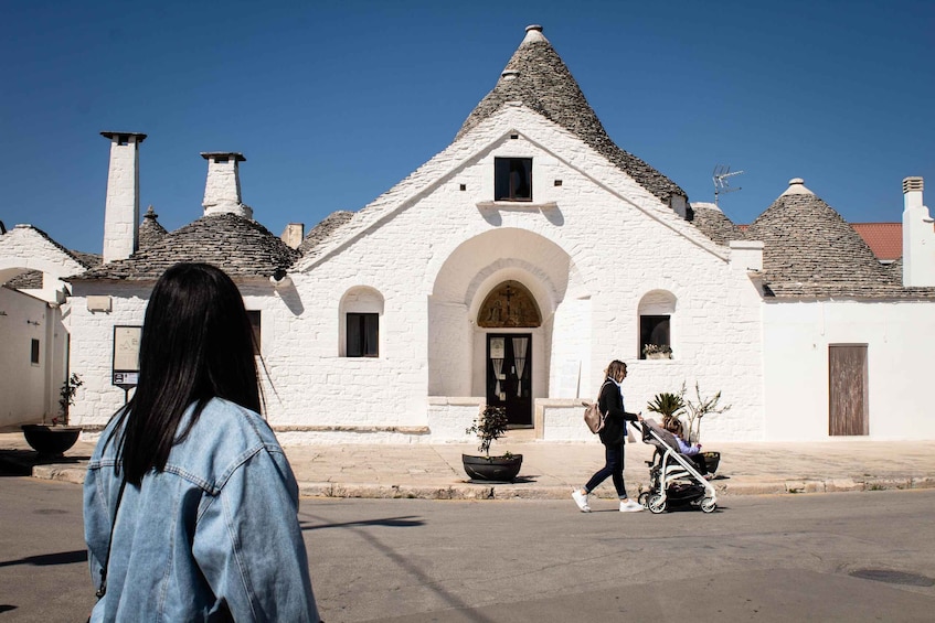 Picture 2 for Activity Alberobello: tour of the city of trulli with transfer from Matera round trip