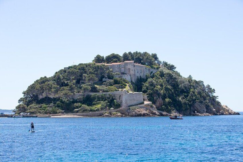 Brunch at Sea in Maxi Catamaran Giens Porquerolles Hyères