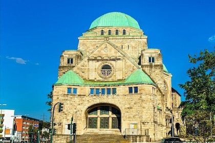 Explore Essen in 60 minutes with a Local
