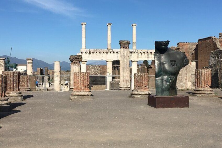 DETAILS OF THE CITY