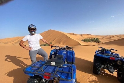 1 Stunde Merzouga Dünen Quad Bike Ausflug & Sandboard-Aktivität