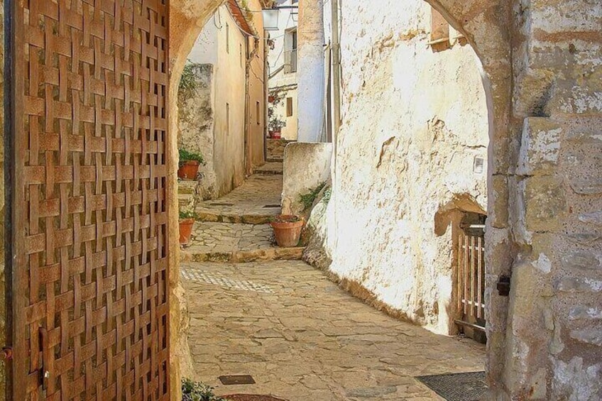 Inside the streets of Bocairent