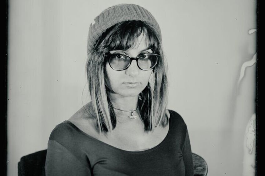 Slow portraits on tin - A victorian photography session