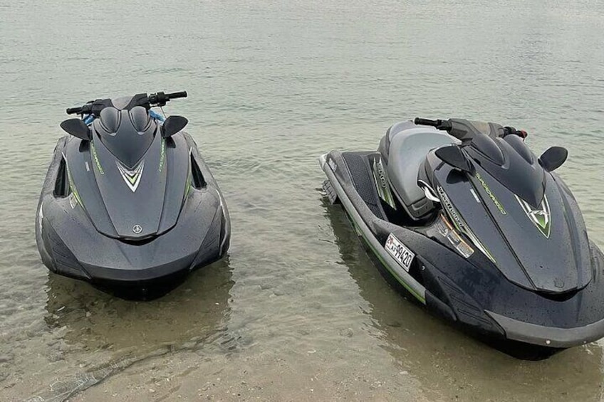 Private Jet Skiing Experience in Jumeirah Beach