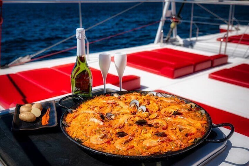 4-Hour Trip on Luxurious Catamaran from Puerto Rico