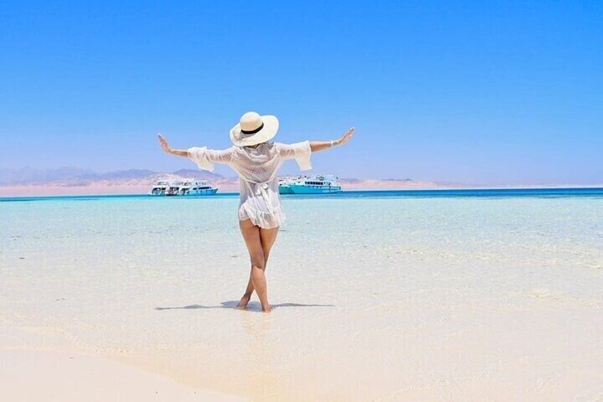 Snorkeling To Ras Mohammed And White Island By VIP Boat In Sharm