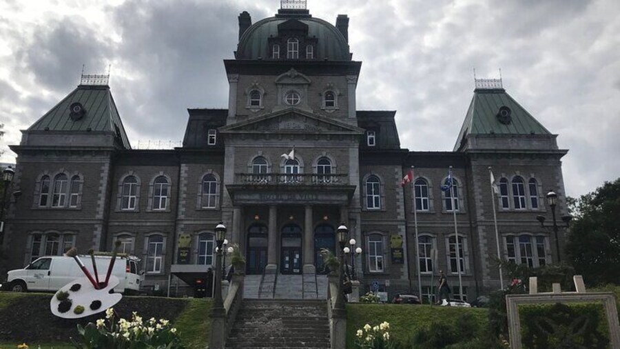 Sherbrooke Self Guided Walking Tour and Scavenger Hunt