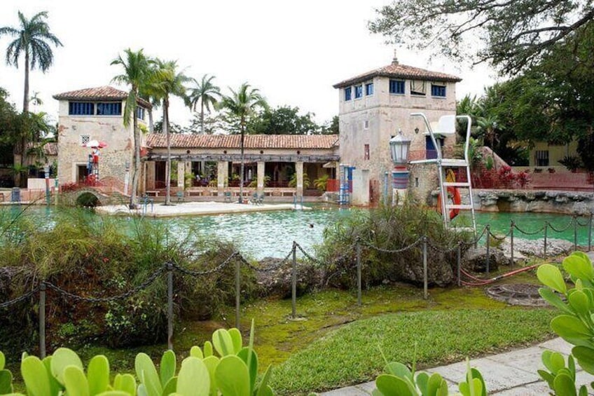 Private Miami Art Tour Vizcaya Wynwood Walls and Art Deco