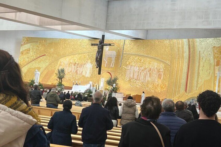 Lisbon Small Group Guided Day Tour to Fatima Nazare and Obidos