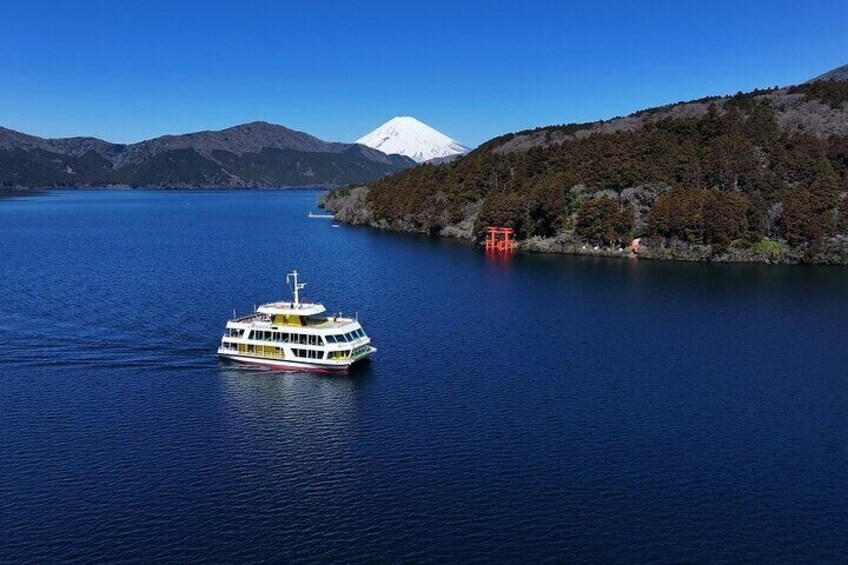 Cruise ship on Lake Ashi in Hakone