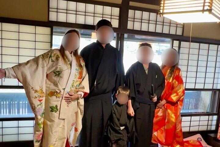 160 year old Building Tour with Matcha and Kimono