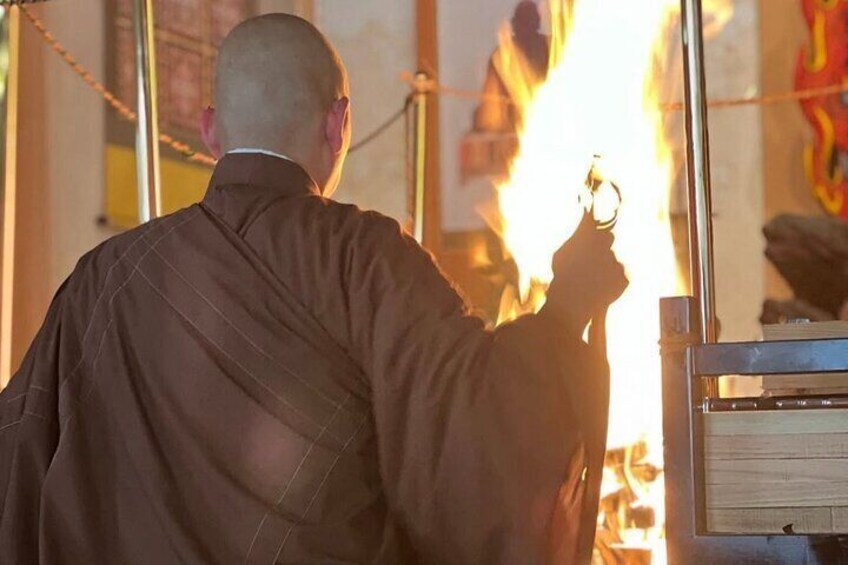 Tokyo Spiritual Tour: Meiji Shrine, Asakusa and Fire Ritual