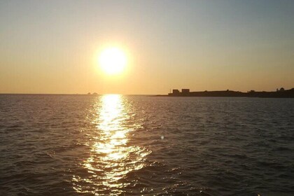 Sea Sunset Boat Tour in Paroikia Bay Paros