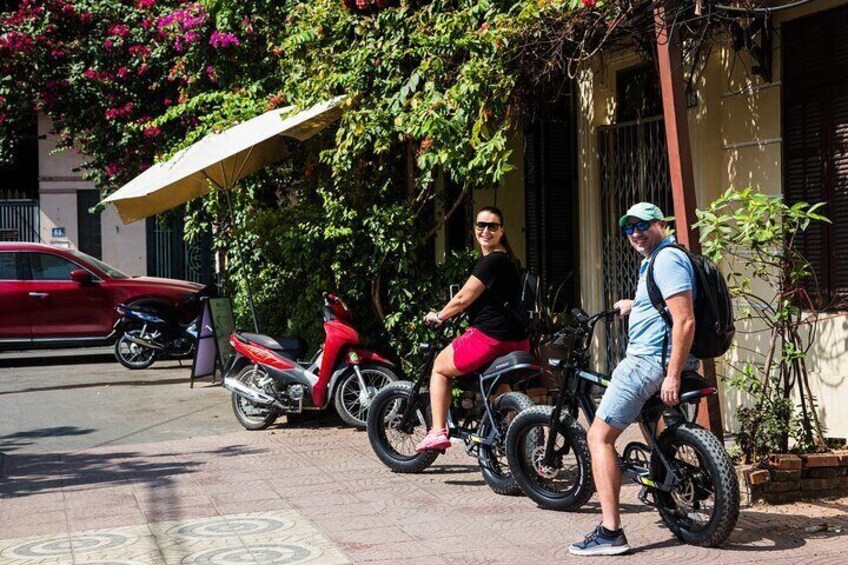 Hanoi E-Bike Tour - Where The Locals Live