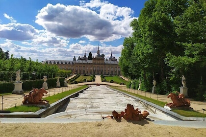 Segovia Royal Palace of La Granja Private Tour