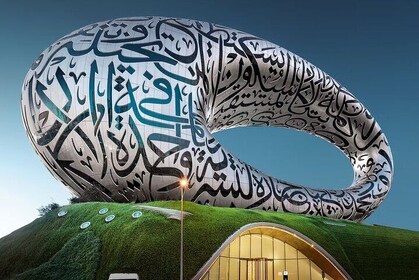Half Day Dubai City Tour in Luxury Vehicle