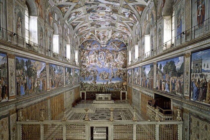 Vatican Museum and Sistine Chapel Small Guided Tour