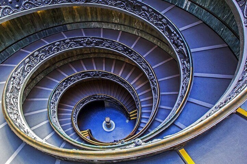 Vatican Museum and Sistine Chapel Small Guided Tour
