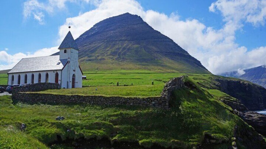 Viðareiði Church