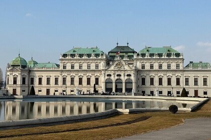 Vienna Belvedere Museum Tour with Earphones