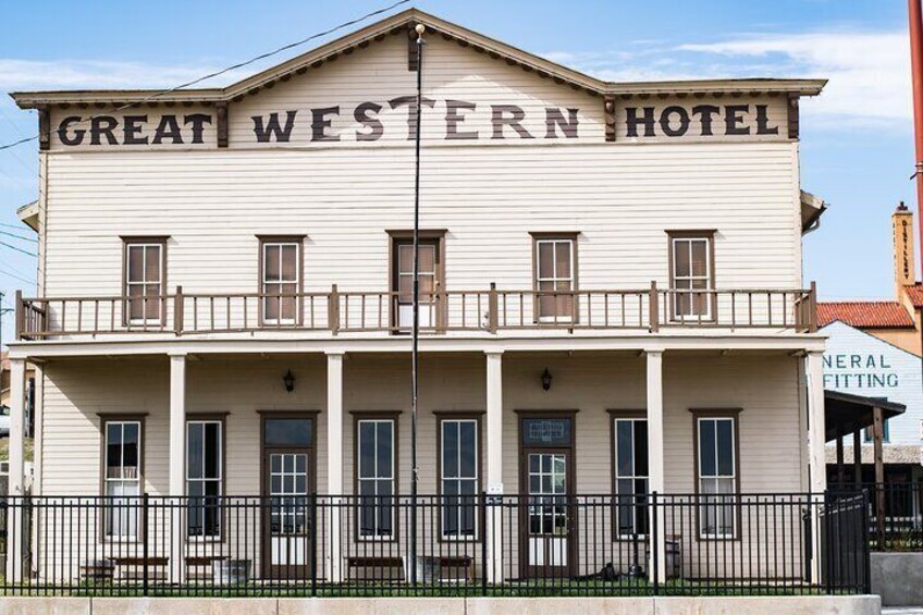 Dodge City Wild West Smartphone Guided Audio GPS Walking Tour 