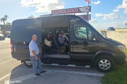 Shuttle from Miami Port to Everglades Safari Park and MIA Airport
