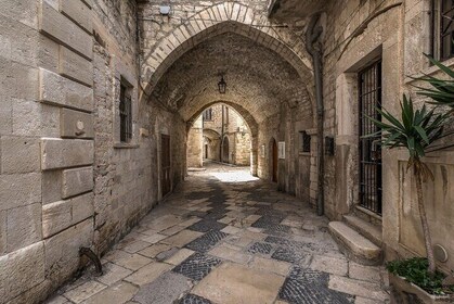 Private Tour in 3 Coastal Gems: Trani, Molfetta, Giovinazzo.