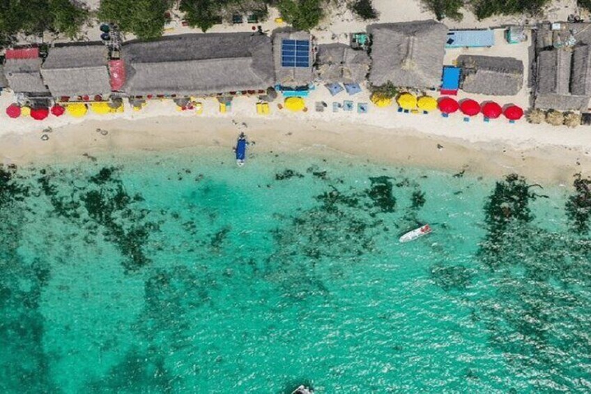 Baru White Beach Tour with Snorkeling Raccoons and Mangroves