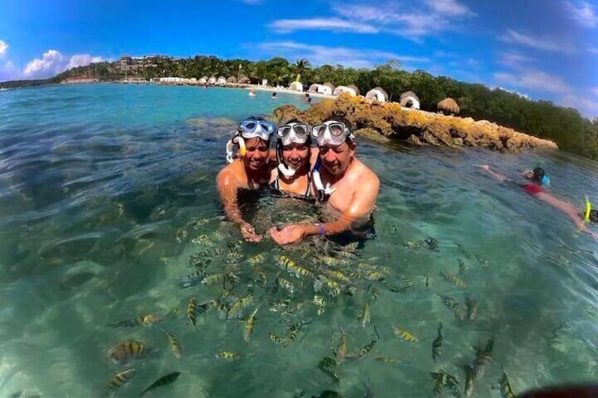 Baru White Beach Tour with Snorkeling Raccoons and Mangroves