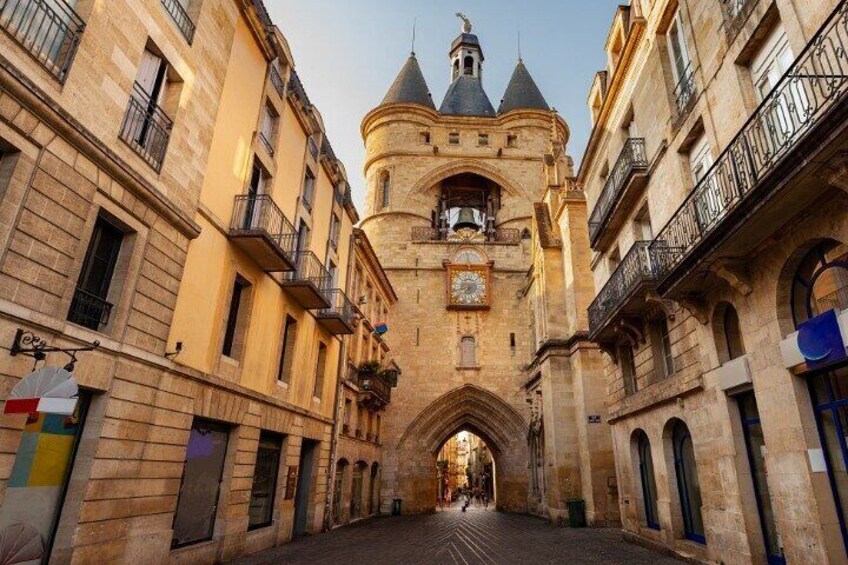 Guided Walk through French Bordeaux