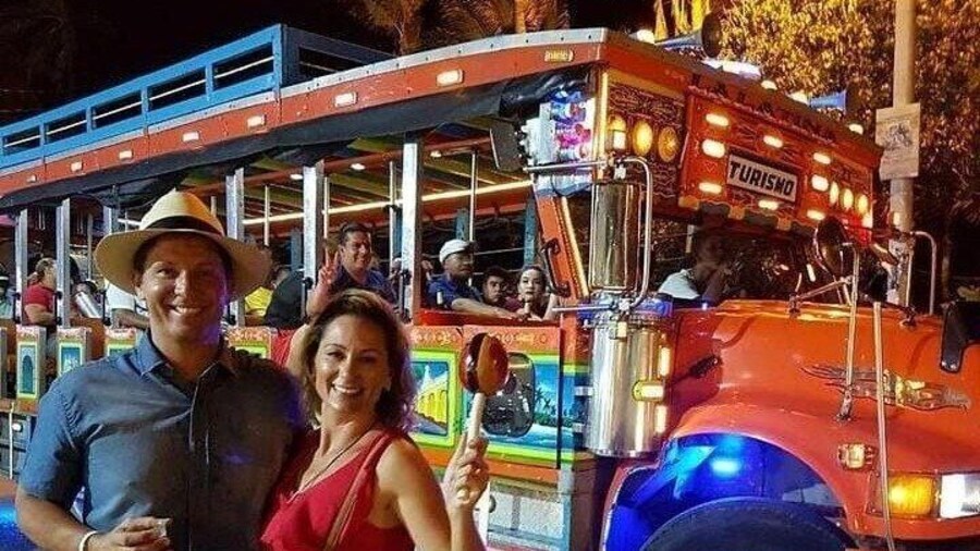 Tour in Chiva Rumbera with Party and Fun Music in Cartagena