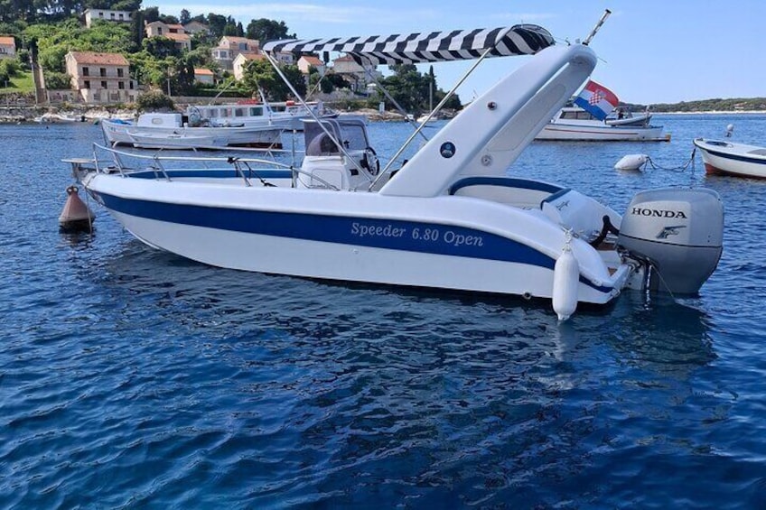 Secret Bays & Blue Cave: Private Vis Island Experience