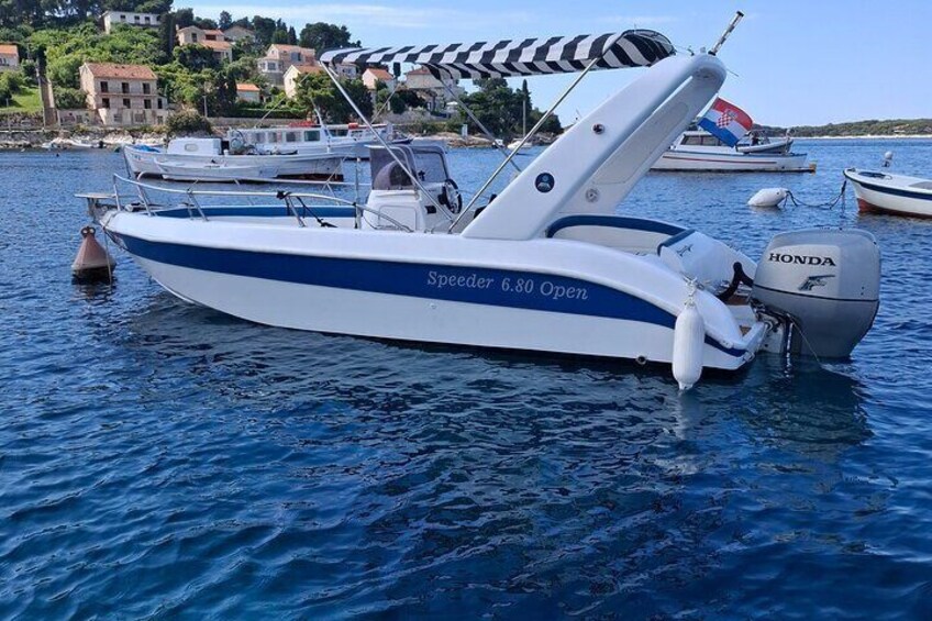 Secret Bays & Blue Cave: Private Vis Island Experience