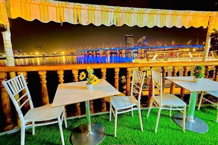 Dhow Cruise canal