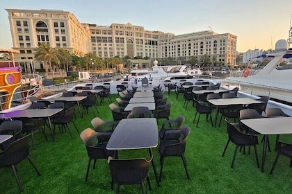 Dubai Luxury Canal Dinner Cruise with Shows