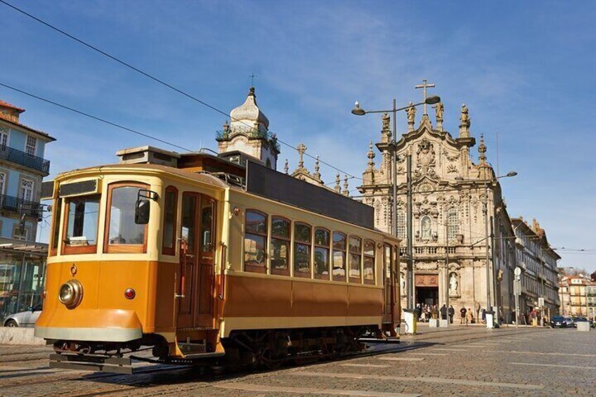 Porto and Aveiro Exclusive Tour from Lisbon