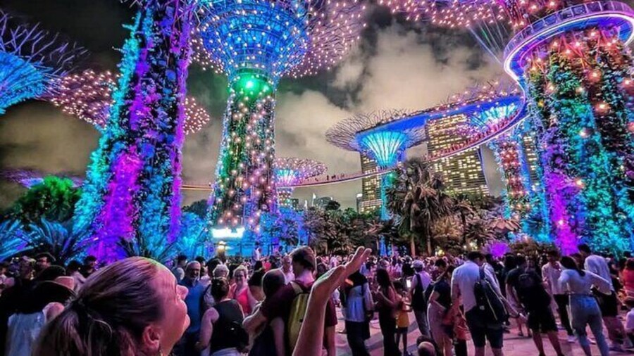 Singapore River Cruise and 2 Must-see Water Light Shows