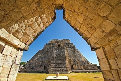 Full-Day Private Tour of Uxmal and Hacienda Mucuyche