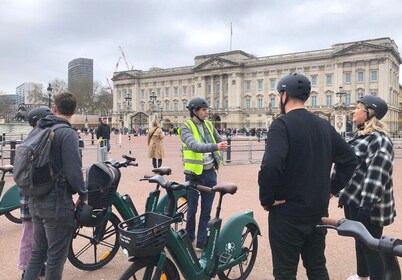 London: Classic Highlights Electric Bike Tour
