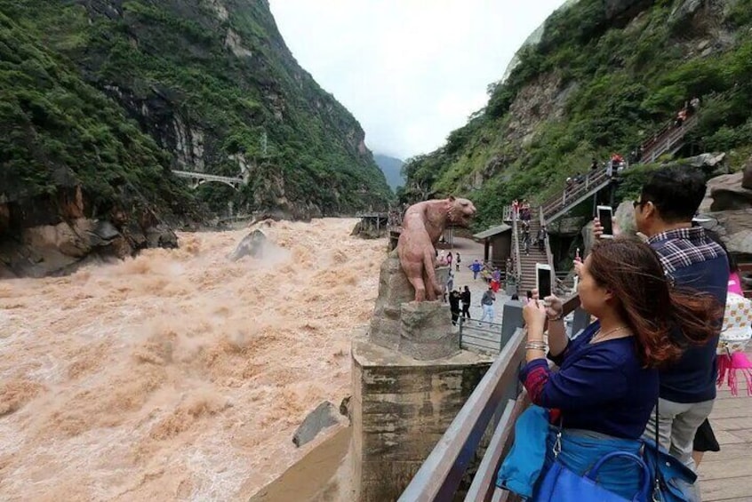 Tiger Leaping Gorge Private Day Tour