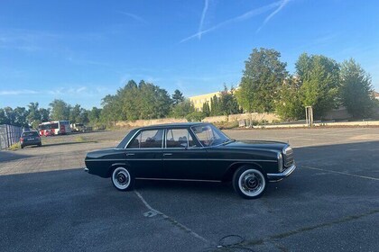 Beverly Hills Tour av Praha i klassisk bil