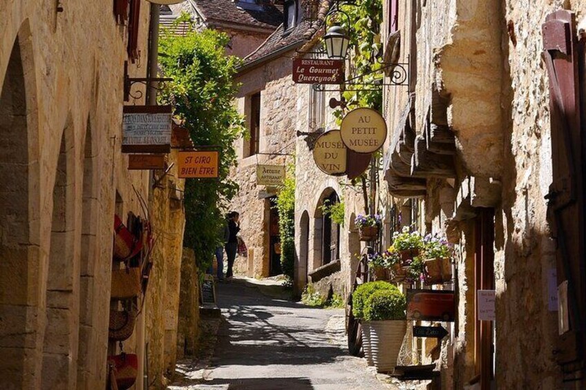 Private tour in the Latin Quarter and the Island of Notre-Dame 