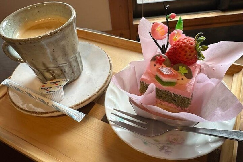 Handmade Western sweets are also popular.