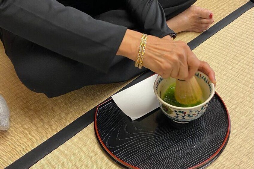 Japanese Tea Ceremony Experience Near Osaka Station